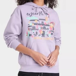 Disney Encanto Women’s Sweatshirt Graphic         Hola Casita'.      NWT